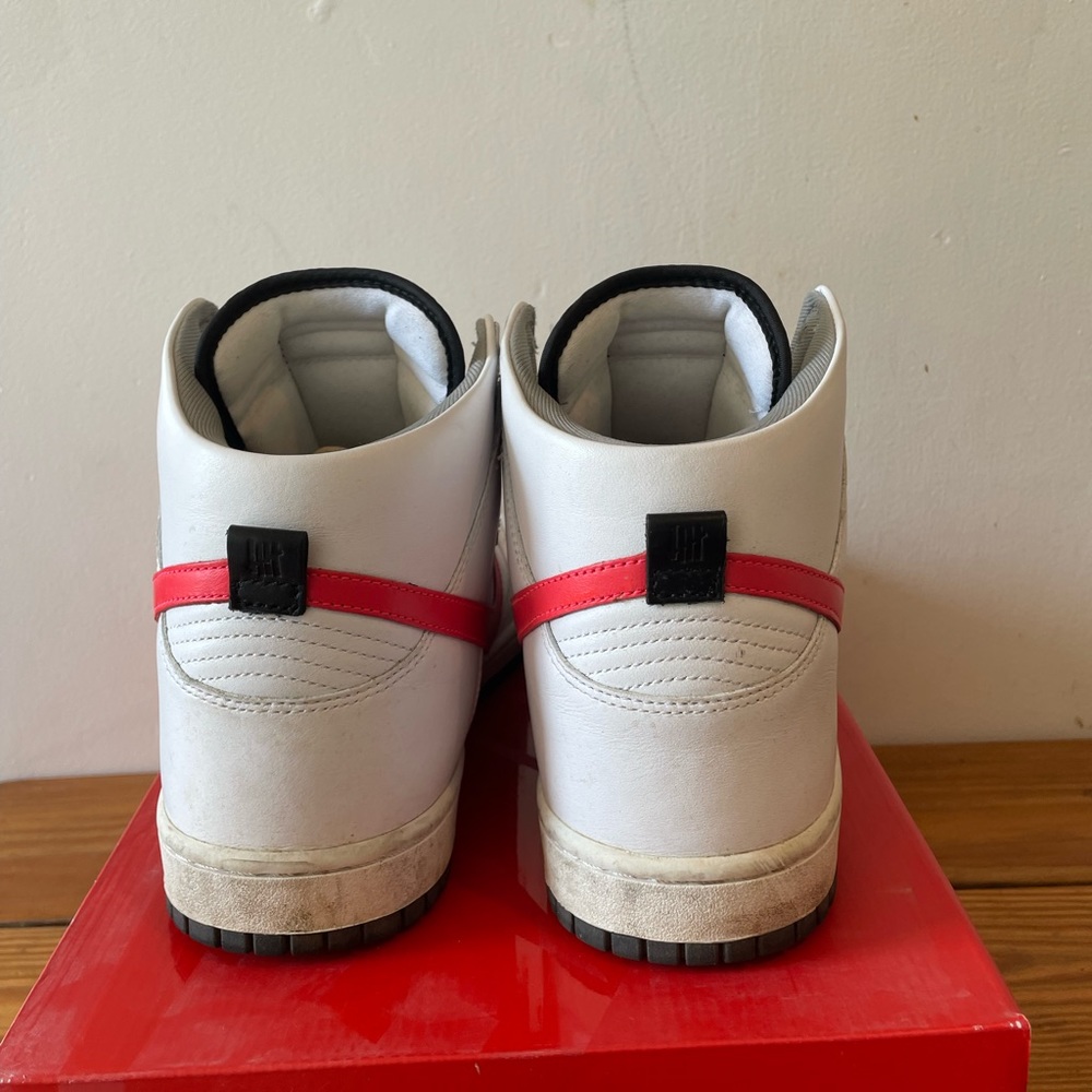 Nike Dunk High Lux Undefeated - SIZE 10 - Picture 4 of 6